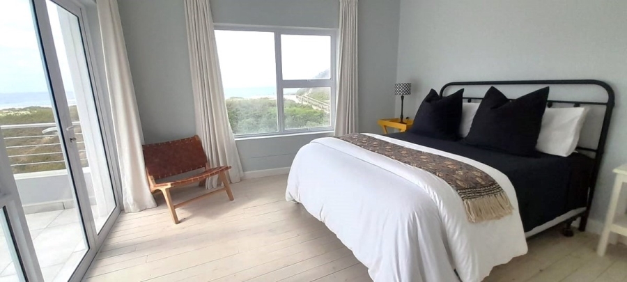 4 Bedroom Property for Sale in Stilbaai Oos Western Cape